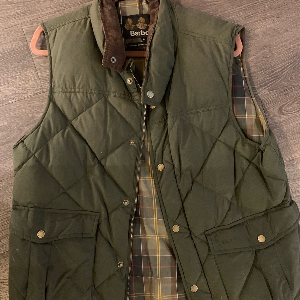 Barbour waxed vest green